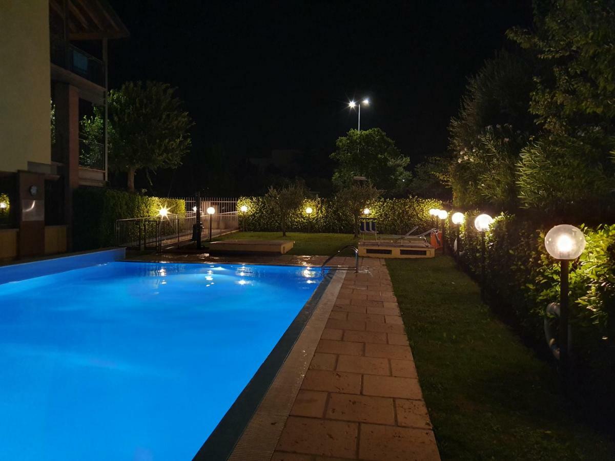 Apartamento Garda Felice Desenzano del Garda Exterior foto